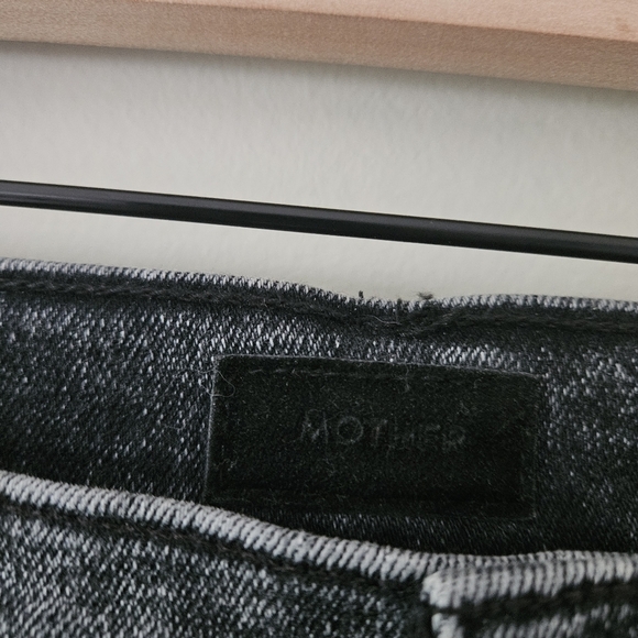 Mother Black Dark Wash Wide Leg Cropped Jeans - Picture 6 of 12